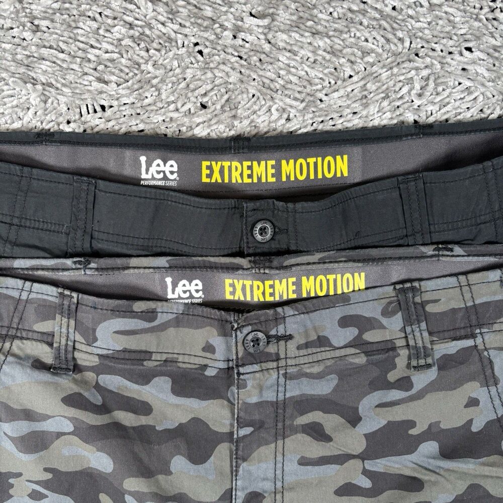 Lee Extreme Motion Cargo Shorts Bundle of Two Men's Size 42 Camo Black Utility